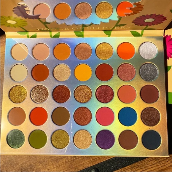 SHEmake up eye shadow palette - Picture 4 of 7